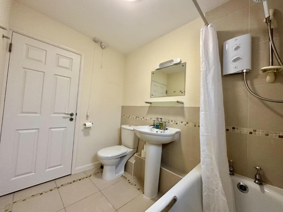Super Apartment Next To Bicester Village Sleeps 4 Extérieur photo