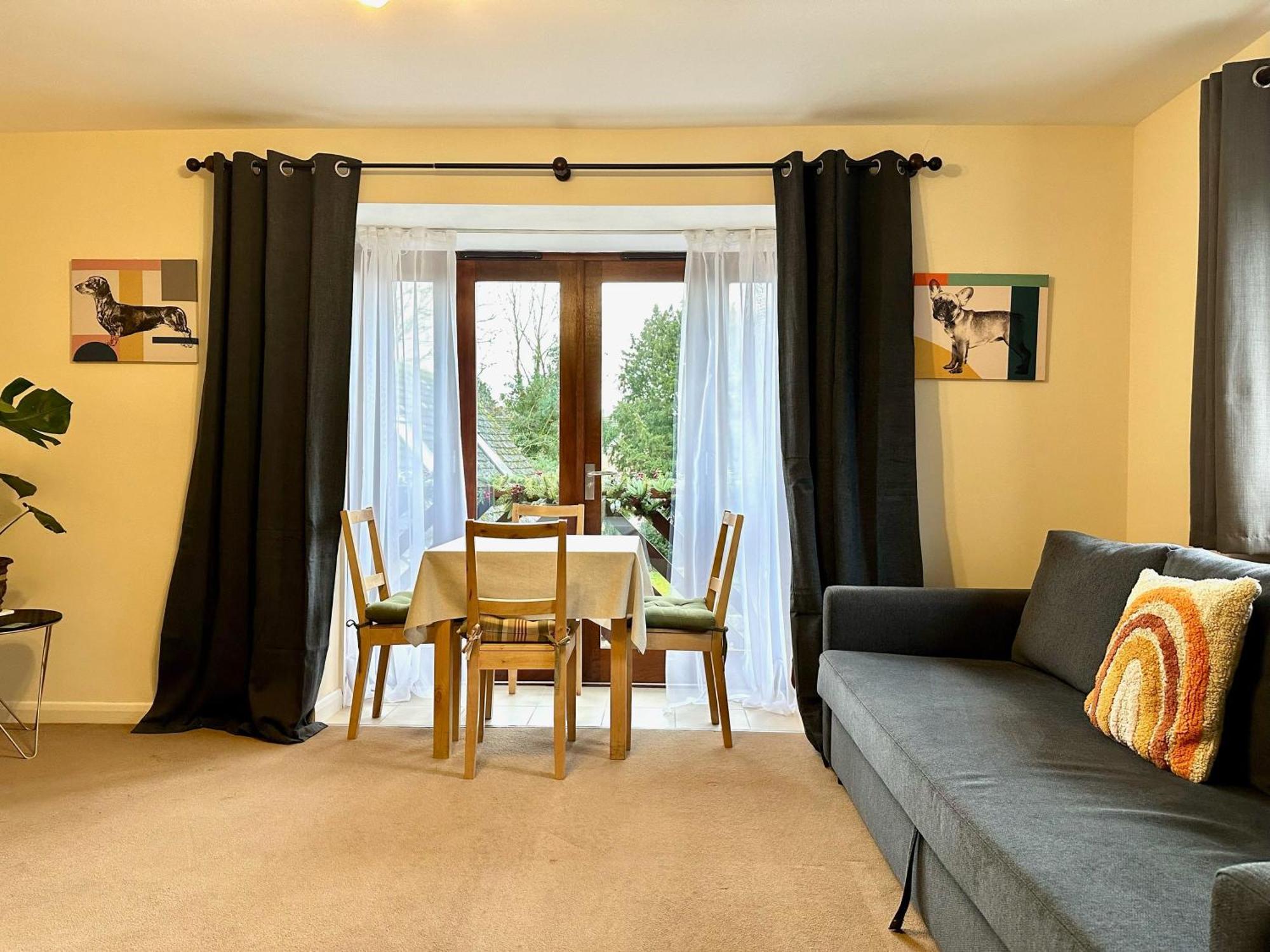 Super Apartment Next To Bicester Village Sleeps 4 Extérieur photo
